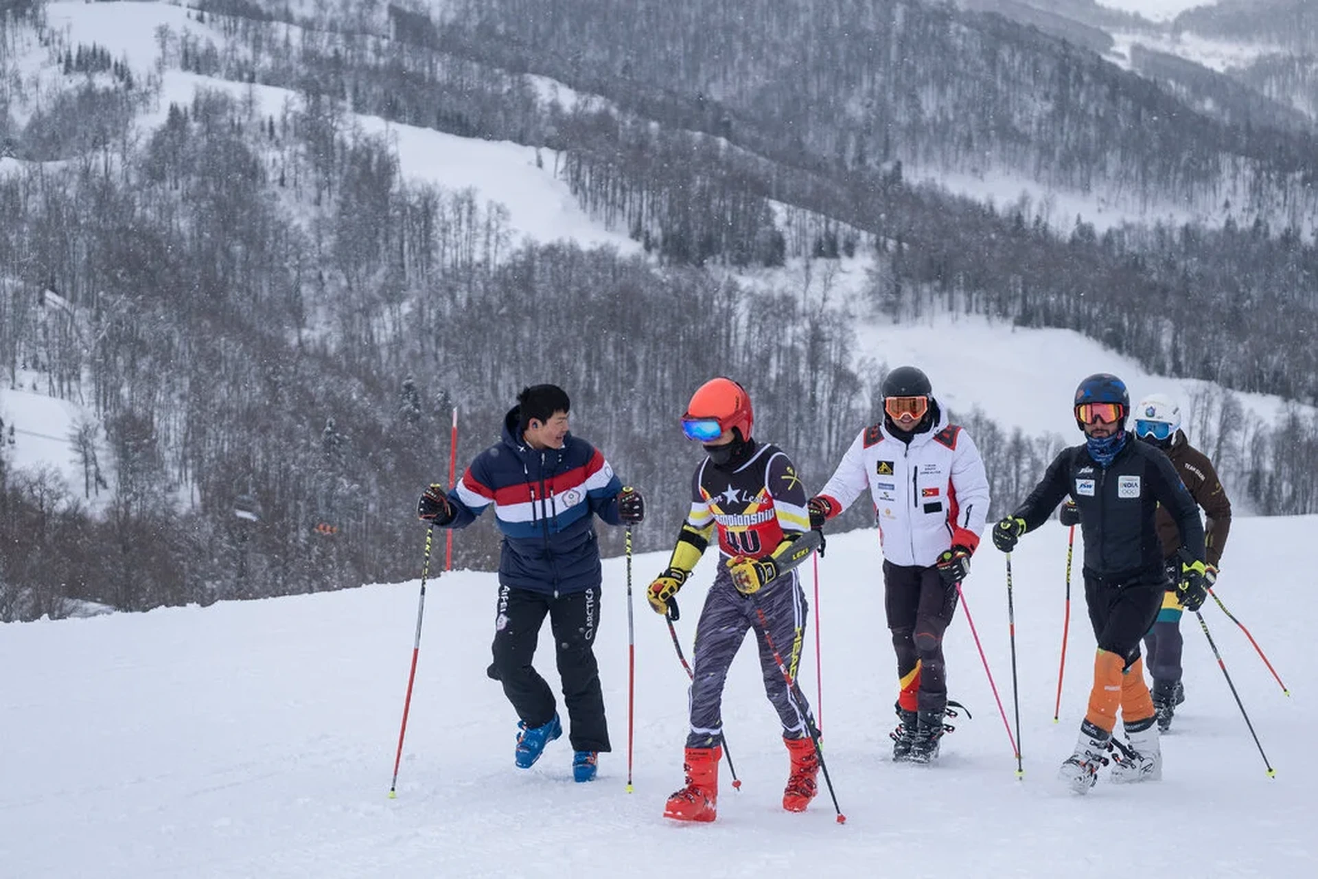 赌博平台高山滑雪冬奥会比赛现场